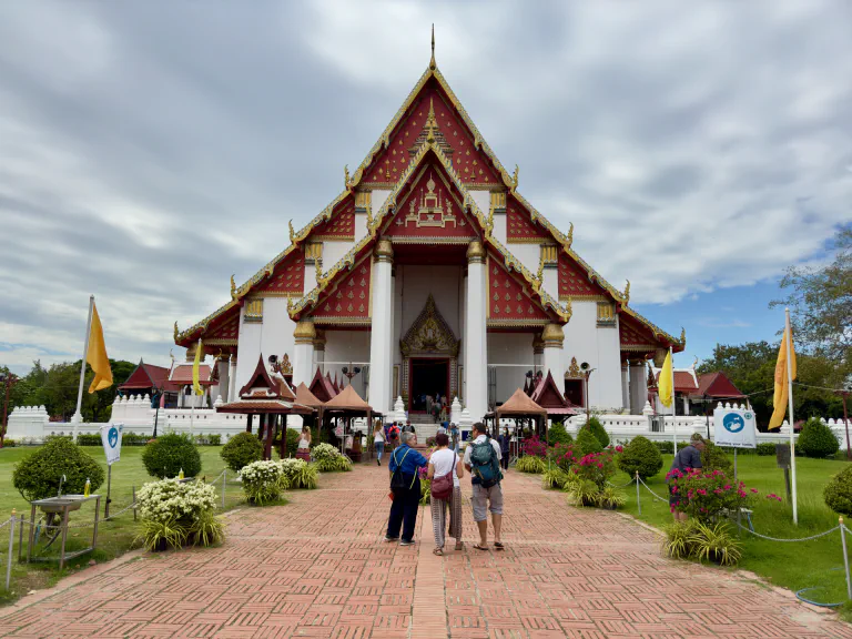 Wihan Phra Mongkhon Bophit